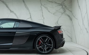 Audi R8 V10 PERFORMANCE CARBON BLACK 36