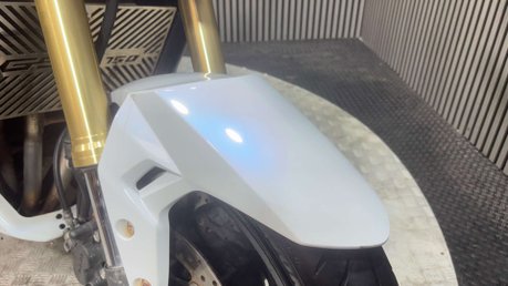 Suzuki GSR750 2011 ONLY 24K SPORTS EXHAUST LONG MOT NAKED BIKE 38