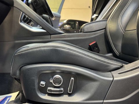 Jaguar E-Pace 2.0 E-Pace R-Dynamic HSE D AWD Auto 4WD 5dr 74
