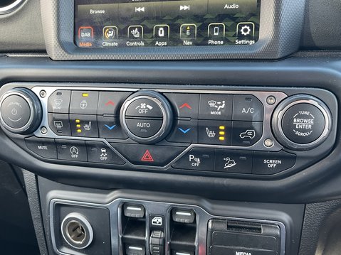 Jeep Wrangler 2.0 GME Overland 4dr Auto8 31
