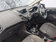 Ford Fiesta TITANIUM 12