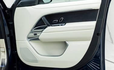 Land Rover Range Rover P510e Autobiography 21