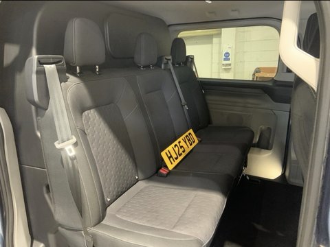 Ford Transit Custom 320 LIMITED L1H1 DCIV ECOBLUE 6