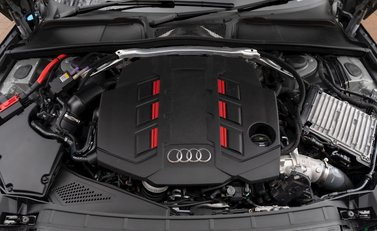 Audi S4 Avant Black Edition 30