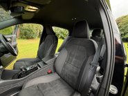Volvo XC40 B4 PLUS 25