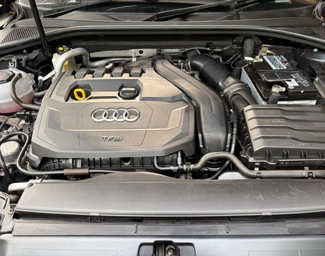 Audi A3 1.5 A3 Sportback 35 TFSI Black Edition Semi-Auto 5dr 40