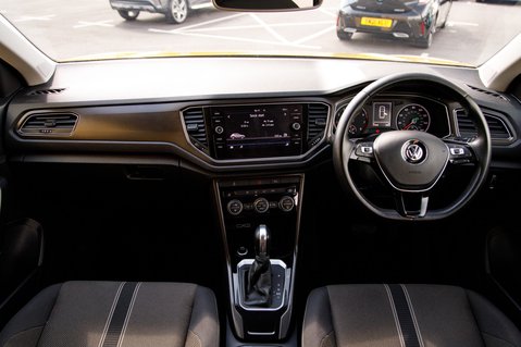 Volkswagen T-Roc SE TSI EVO DSG 3