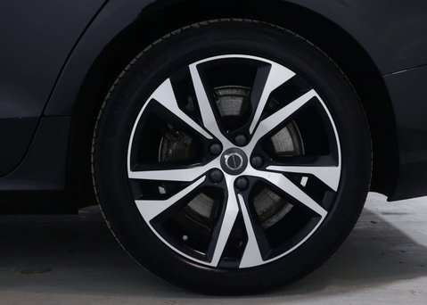 Volvo V60 2.0 V60 R-Design T6 Recharge AWD Auto 4WD 5dr 18