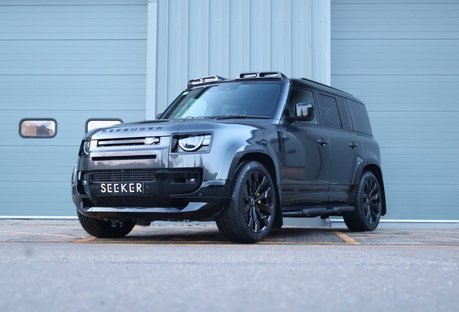 Land Rover Defender 110 2026  MODEL D350 HARD TOP X-DYNAMIC HSE SEEKER STYLED  REAR GENUINE SEATS