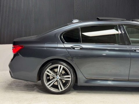 BMW 7 Series 3.0 740ld xDrive M Sport Auto 4WD 4dr 31