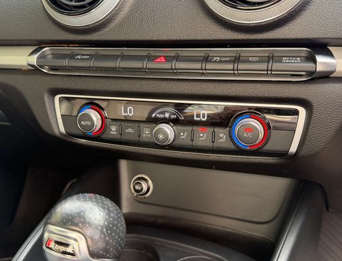 Audi A3 1.5 A3 Sportback S Line TFSI Semi-Auto 5dr 38