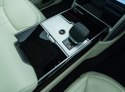 Land Rover Range Rover D350 AUTOBIOGRAPHY LWB 26