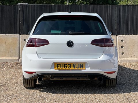 Volkswagen Golf GTI PERFORMANCE DSG 8