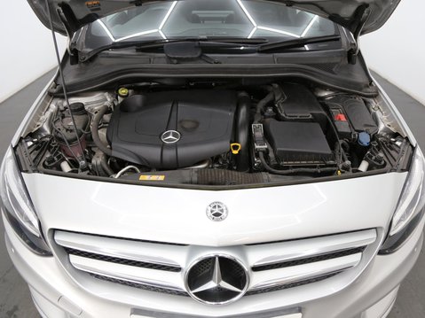 Mercedes-Benz B Class 2.1 B200d AMG Line (Premium Plus) 7G-DCT Euro 6 (s/s) 5dr 31