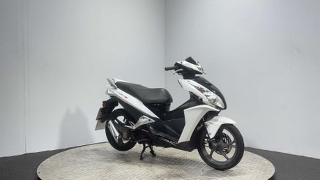 Honda Vision NSC 50 R 2014 17K RUNNING PROJECT SCOOTER 50CC SPARES OR REPAIR 3