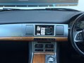 Jaguar XF 2.2d SE Saloon 4dr Diesel Auto Euro 5 (s/s) (190 ps) 52