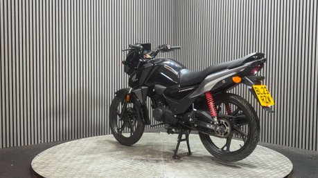 Honda CB 2023 4K DAMAGED SPARES OR REPAIR RUNNING PROJECT BIKE 125CC 5