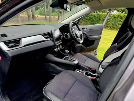 Renault Captur TECHNO E-TECH 36