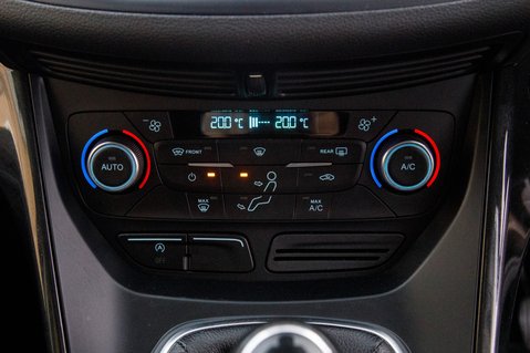 Ford Kuga TITANIUM EDITION 31