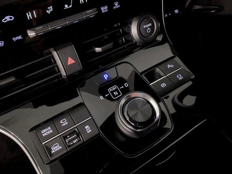 Subaru Solterra 71.4kWh Limited SUV 5dr Electric Auto AWD (218 ps) DAB Radio - Parking Sens 17