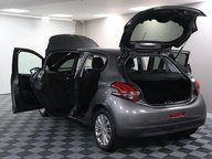Peugeot 208 PURETECH S/S SIGNATURE 21