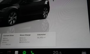 Tesla Model Y LONG RANGE AWD Solid Black One Owner Premium Sound Pano Roof VAT Q 22