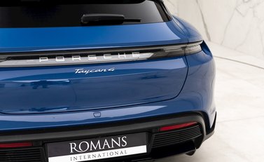 Porsche Taycan 4 Cross Turismo 21