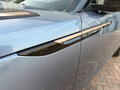 Land Rover Range Rover Velar 2.0 P250 R-Dynamic HSE Auto 4WD Euro 6 (s/s) 5dr 77