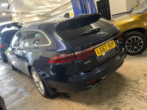 Jaguar XF 2.0d Portfolio Sportbrake Auto Euro 6 (s/s) 5dr 10
