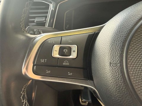 Volkswagen T-Roc 1.6 T-Roc R-Line TDI 5dr 40