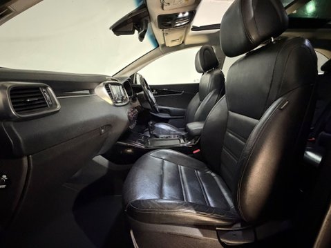 Kia Sorento CRDI KX-3 ISG 19