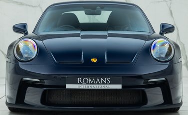 Porsche 911 GT3 TOURING (992) 7