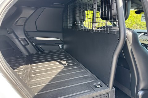 Land Rover Discovery D300 R-Dynamic HSE MHEV Panel Van 16