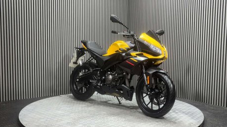 Aprilia Tuono 2025 25 PLATE 15BHP E5 SPORTS BIKE LEARNER ONLY 3K 2