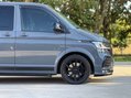 Volkswagen Transporter 2.0 Transporter T32 Sportline Black Edition TDI Semi-Auto 22