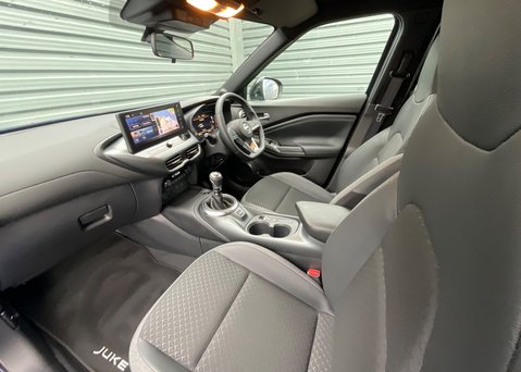 Nissan Juke DIG-T N-CONNECTA 12