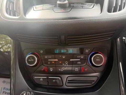 Ford Kuga 2.0 TDCi EcoBlue Titanium X Edition AWD Euro 6 (s/s) 5dr 37