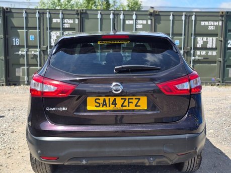 Nissan Qashqai 1.2 DIG-T Acenta Premium SUV 5dr Petrol Manual 2WD Euro 5 (s/s) (115 ps) 6