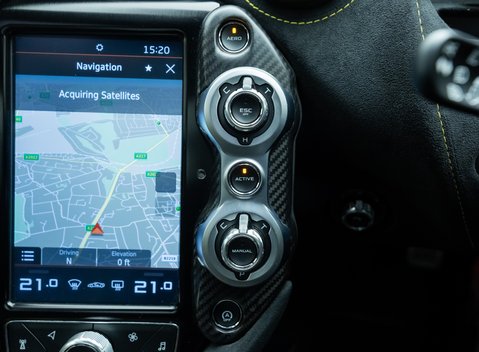 McLaren 720S Performance 26