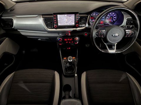 Kia Stonic CRDI FIRST EDITION 10