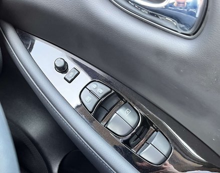Nissan LEAF Leaf N-Connecta Electric 110Kw 39kWh (AUTOMATIC) 5dr 75
