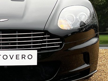 Aston Martin DBS V12 VOLANTE CARBON BLACK EDITION 18