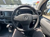 Vauxhall Vivaro SWB L1H1 [SOLD MM] Low Roof F2700 Dynamic Air Con Sensors EURO 6 14