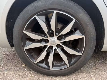 Vauxhall Insignia 2.0 Turbo D BlueInjection Elite Nav Grand Sport 5dr Diesel Automatic Euro 6 9