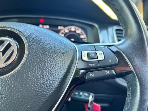 Volkswagen Golf SE NAVIGATION TSI EVO DSG 25
