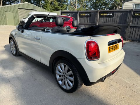 Mini Convertible 1.5 Cooper 2dr 16
