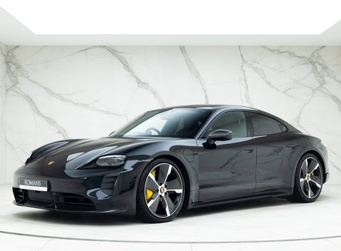 Porsche Taycan Turbo S 6