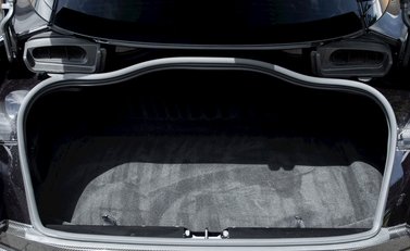 Aston Martin DBS Superleggera 32