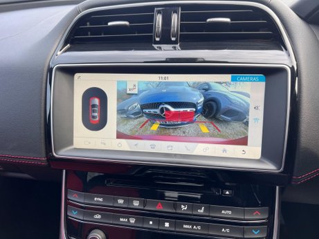 Jaguar XE 2.0d R-Sport Auto Euro 6 (s/s) 4dr 9