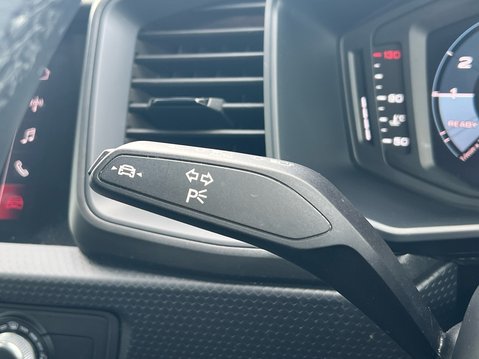 Audi A1 SPORTBACK TFSI TECHNIK 32